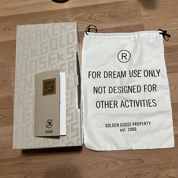 Golden Goose Superstar - Picture 7 of 12